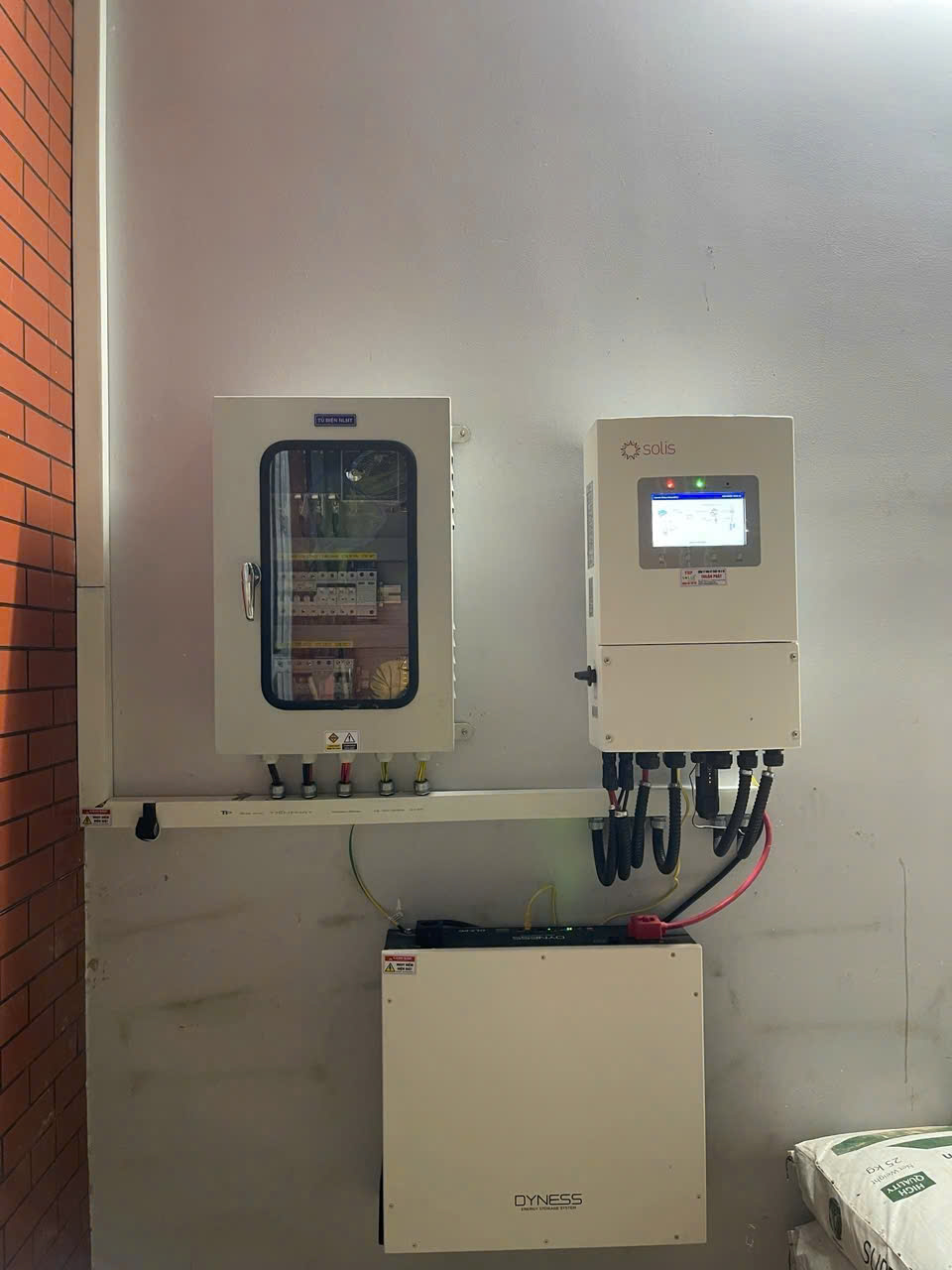 [2026] HỆ THỐNG ĐIỆN NLMT HYBRID 6.3 kWp + LƯU TRỮ 5.12 kWh – Anh HỒ QUANG MINH